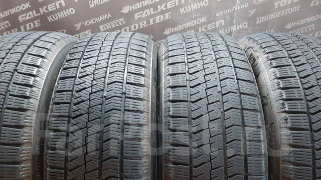 Bridgestone Blizzak VRX2, 215/60R17, 17