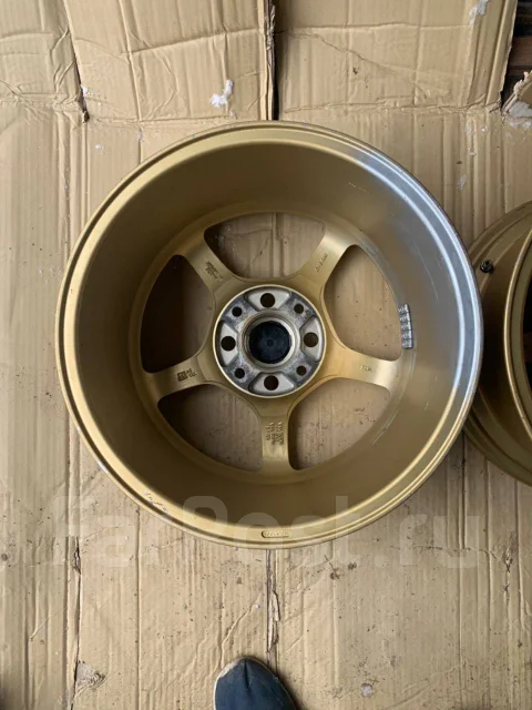 RAYS Gram Lights 57C. 8.0x16", 4x114.3, ET30, �� 70���. ����