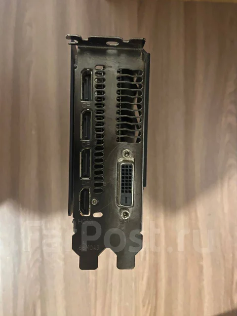 Radeon RX 580 ����