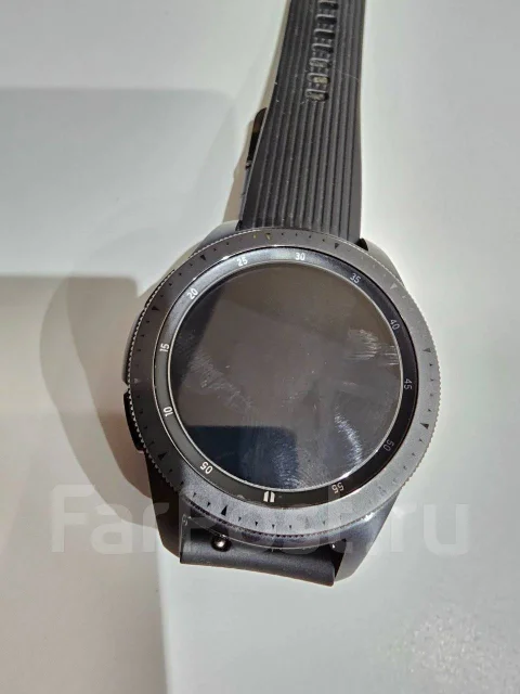 Samsung Galaxy Watch. IP68 ����
