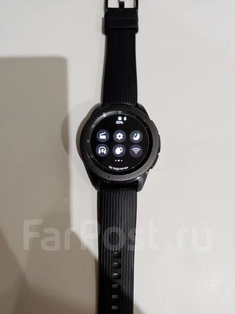 Samsung Galaxy Watch. IP68 ����