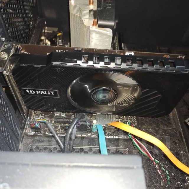 GeForce GTX 750 ����