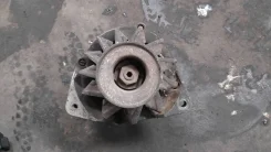 ��������� Volkswagen Passat B3 027903015 ����