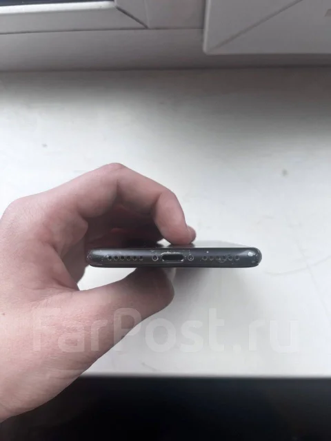 Apple iPhone 7. �/�, 128 ��, ������, 4G LTE, NFC ����
