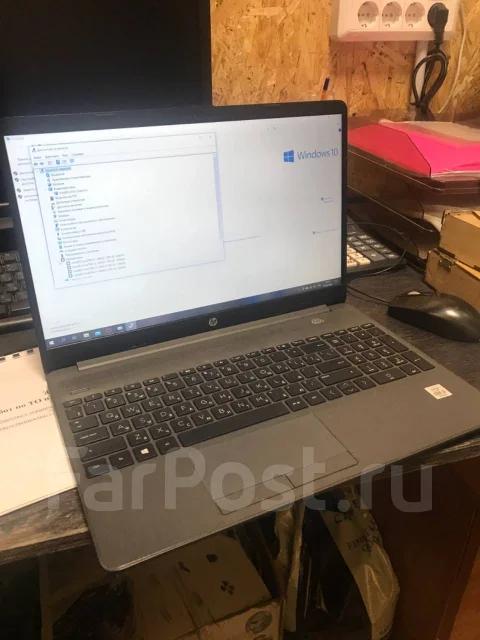HP 15-dw2040ur. 15.6", 1,2����, ��� 8 ��, ���� 258���, WiFi: 1, Bluetooth: 1, ����������� �� 5��. ����