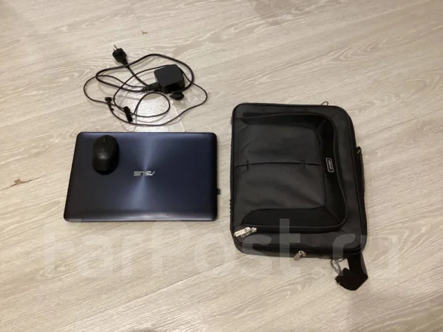 Asus R556QG. 15.6", 2,5����, ��� 8 ��, ���� 1 000���, WiFi: 1, Bluetooth: 1, ����������� �� 5��. ����