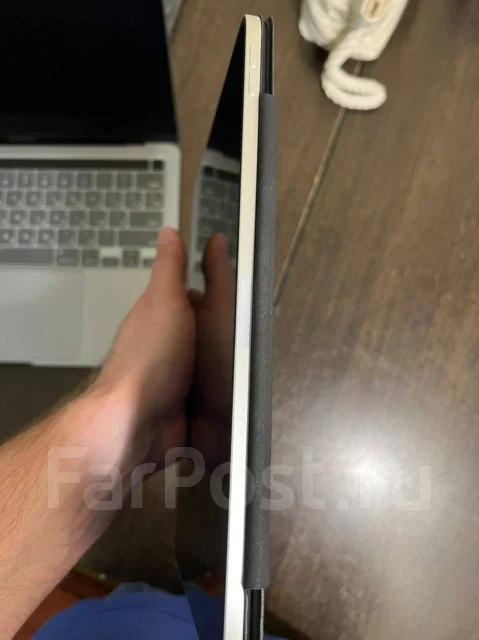 Apple iPad Air 4. ������ 64 �� ����