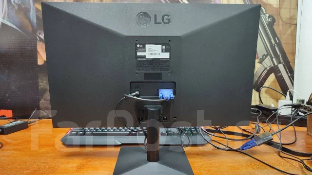 LG. 22", ���������� �� (LCD, LED, QLED) ����