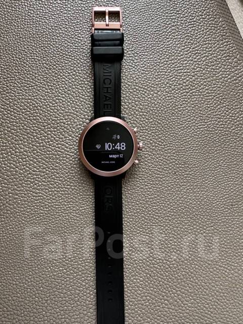 Michael Kors ����