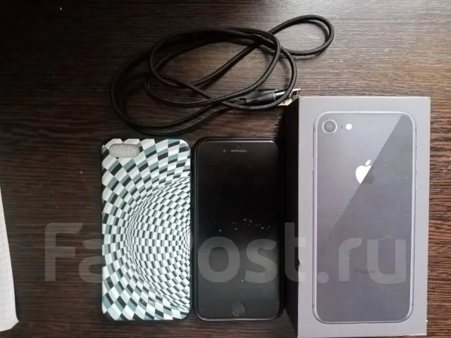 Apple iPhone 8. �/�, 256 ��, ������, 4G LTE ����