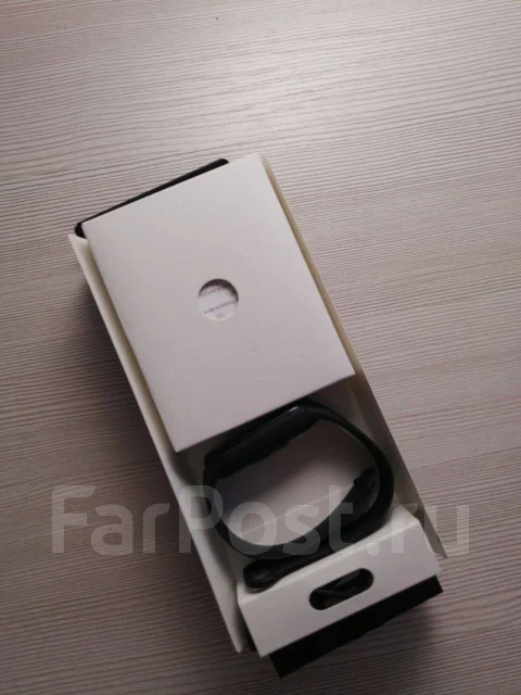 Xiaomi Mi Band 6 ����