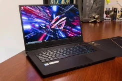 Asus ROG Zephyrus M15. 15.6", 2,6����, ��� 32 ��, ���� 512���, WiFi: 1, Bluetooth: 1, ����������� �� 8��. ����