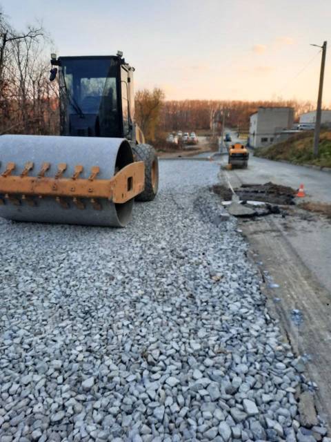 Асфальт, благоустройство, укладка брусчатки, бордюра во Владивостоке