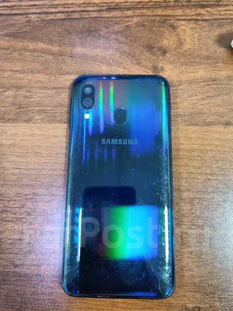 Samsung Galaxy A40. �/�, 64 ��, ����������, 4G LTE, Dual-SIM, NFC ����