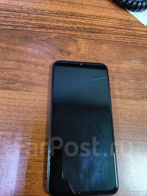 Samsung Galaxy A40. �/�, 64 ��, ����������, 4G LTE, Dual-SIM, NFC ����
