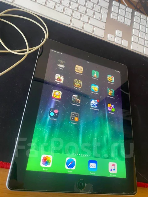 Apple iPad 2. 9.7 ������ ����