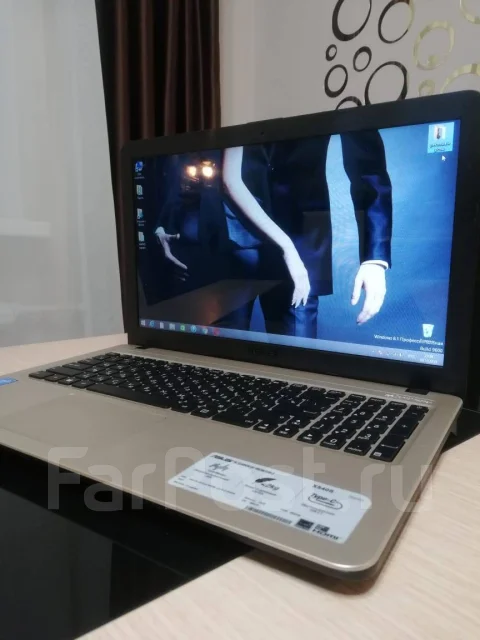 Asus X540S. 15", 2,1����, ��� 2048 ��, ���� 500���, WiFi: 1, Bluetooth: 1 ����
