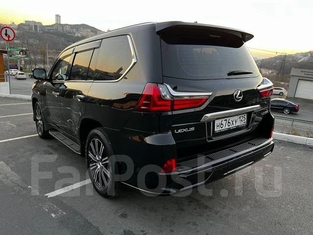 Lexus LX570. �������, 4wd, 5.7 (367��.�.), ������, 64 000����. �� ����