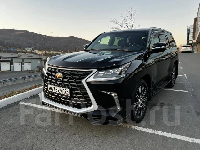 Lexus LX570. �������, 4wd, 5.7 (367��.�.), ������, 64 000����. �� ����