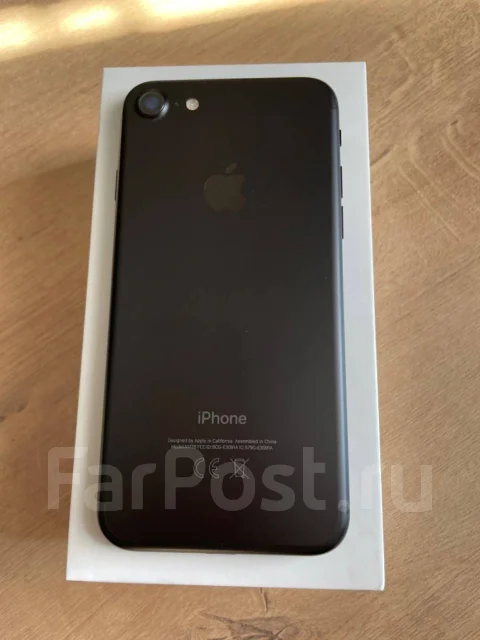 Apple iPhone 7. �/�, 32 ��, ������, 4G LTE ����