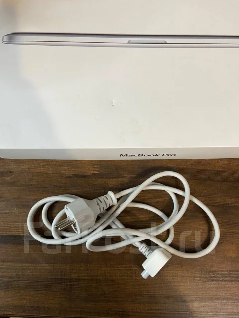 Apple MacBook Pro 15 2012 Mid. 15", 2,3����, ��� 8 ��, ���� 1 000���, WiFi: 1, Bluetooth: 1, ����������� �� 6��. ����