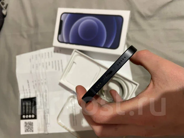 Apple iPhone 12. �/�, 64 ��, ������, 4G LTE, ����������, NFC ����