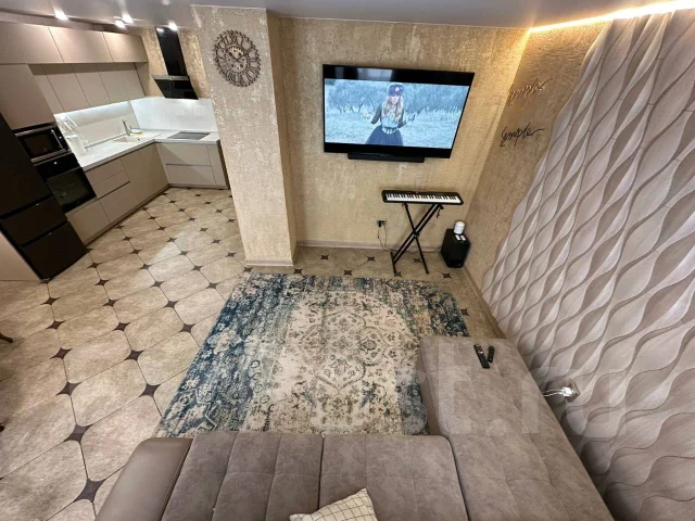 5-���������, ����� ������������� 4. �����, ������� ����, 170,3���.��., 6/7 ����. �������� ����