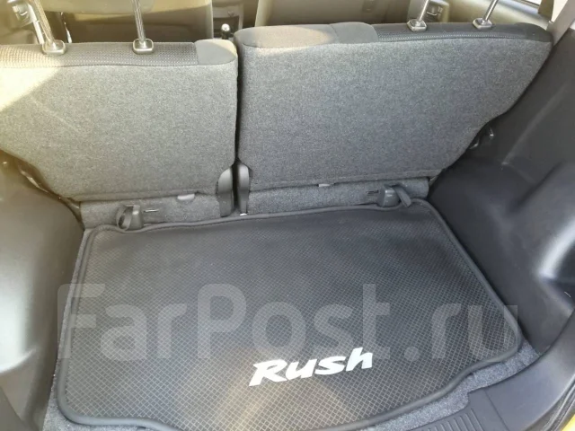 Toyota Rush ����