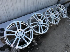 RAYS Versus Spada. 7.0x17", 4x114.3, ET42, �� 73,1���. ����