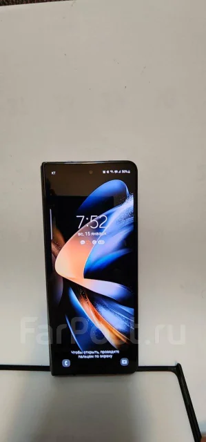 Samsung Galaxy Fold. �/�, 256 ��, ������ ����