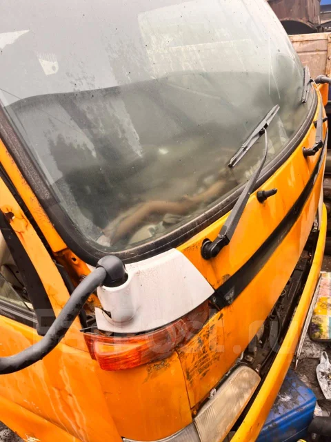 Hino Dutro ����