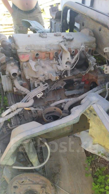 Hino Dutro ����