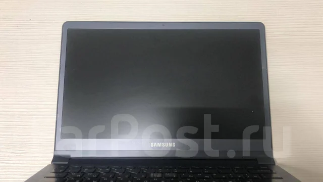 Samsung 900X3�. 13.3", 1,7����, ��� 4 ��, ���� 128���, WiFi: 1, Bluetooth: 1, ����������� �� 2��. ����