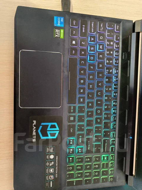 Acer Predator Triton 300. 15.6", 2,3����, ��� 32 ��, ���� 1 000���, WiFi: 1, Bluetooth: 1, ����������� �� 6��. ����