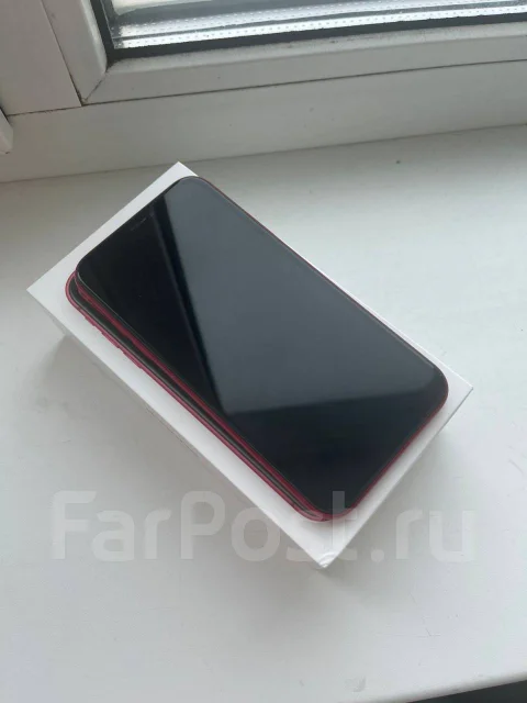 Apple iPhone Xr. �/�, 64 ��, �������, 3G, 4G LTE, NFC ����