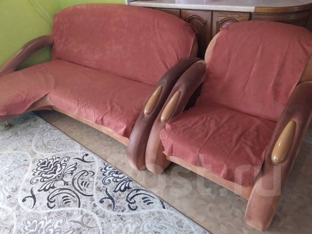 Продам набор мягкой мебели: угловой диван и кресло, б/у, в наличии ...