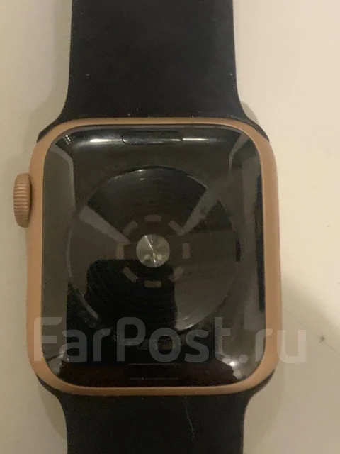 Apple Watch SE. NFC ����