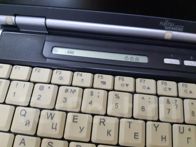 Fujitsu Siemens. 14", 1,7����, ��� 512 ��, ���� 20���, WiFi: 1, ����������� �� 3��. ����
