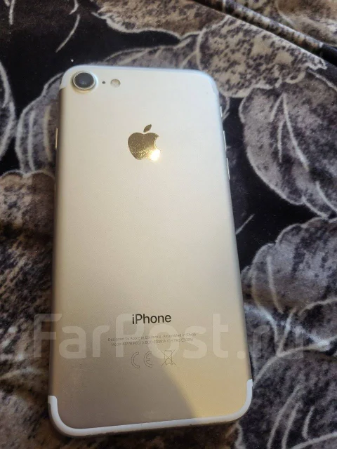 Apple iPhone 7. �/�, 128 ��, �������, 3G, 4G LTE, ����������, NFC ����