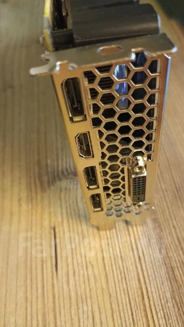 GeForce GTX 1080 ����