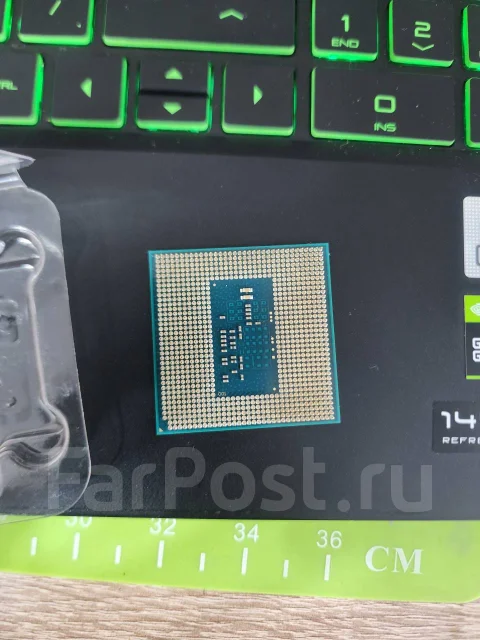 Intel Pentium 3560M ����