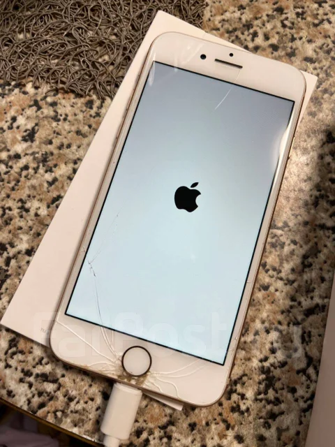 Apple iPhone 8. �/�, 64 ��, ������� ����