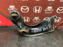 ����� �������� Mazda Mazda 3 BM 2013-2019 [B45A28200A] B45A28200A ����