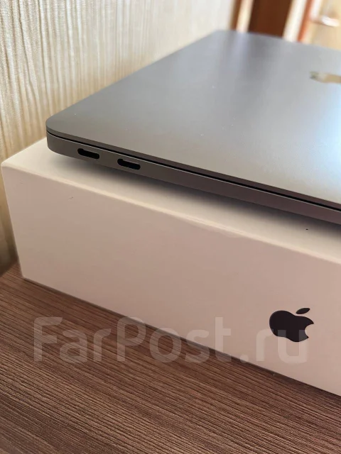 Apple MacBook Pro 13 2020. 13", ��� 8 ��, ���� 256���, WiFi: 1, Bluetooth: 1 ����