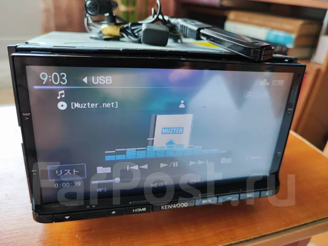Kenwood MDV-X702 ����
