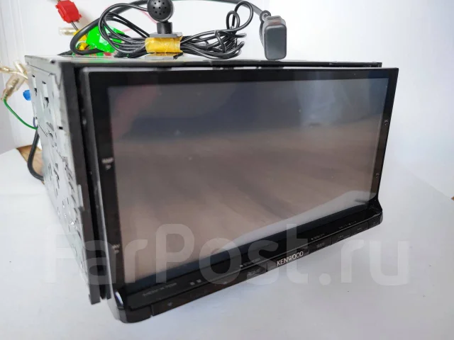 Kenwood MDV-X702 ����