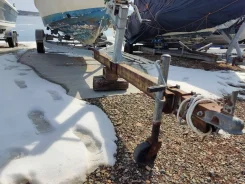 YS Trailer. �/�: 900���., �����: 1 220���. ����