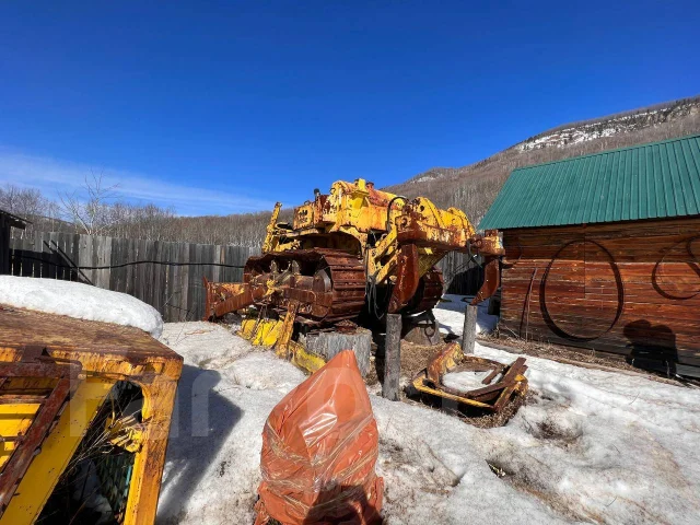 Komatsu D65E ����