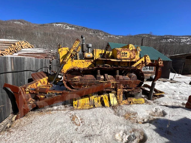 Komatsu D65E ����