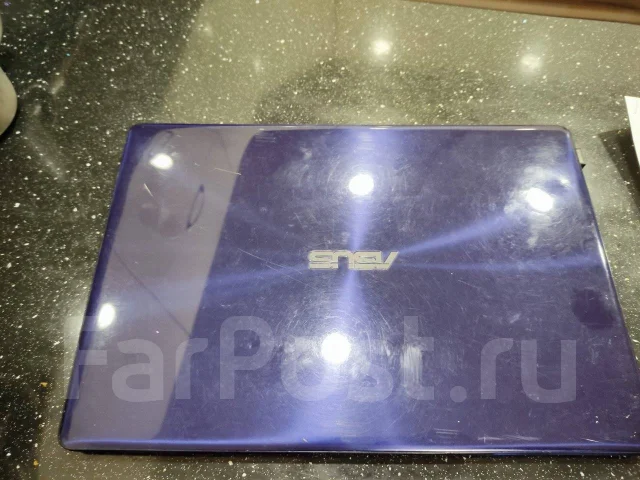 Asus ZenBook. 13.3", 2,2����, ��� 4 ��, ���� 256���, WiFi: 1, Bluetooth: 1, ����������� �� 7��. ����